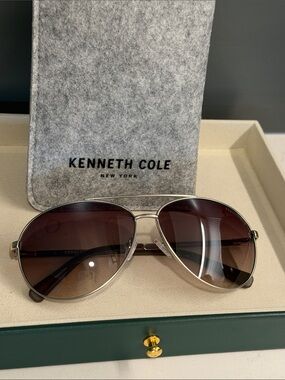 Kenneth Cole Aviators Silver Frame Sunglasses with Brown Gradient Lenses Unisex